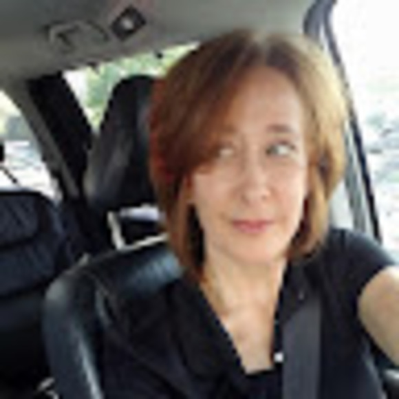 Meet your Posher, Rebecca - Picture 1 of 1